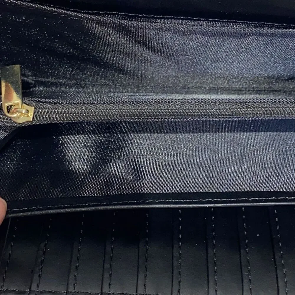 Adienne Vittadini Black‎ Card wallet zippered 4x8